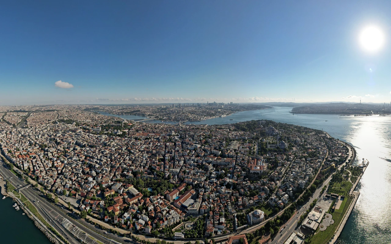 Location context: Istanbul, Türkiye